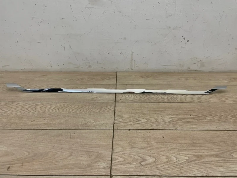 Молдинг спойлера VW Touareg FL 2014-2018 7P