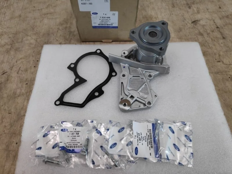 Помпа Ford Focus 3 2014 2015 2016 2017 2018 2019 1935496 BM M8DA