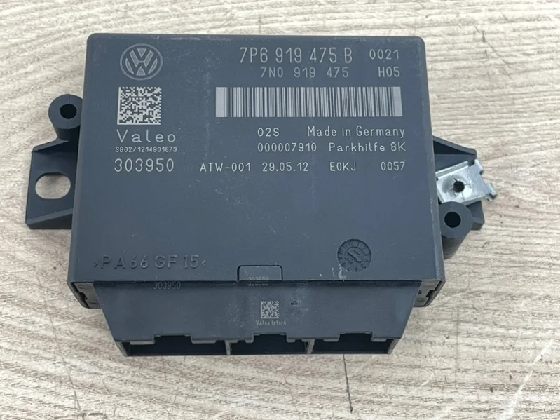 Блок управления парктрониками VW Touareg NF 2013 7P