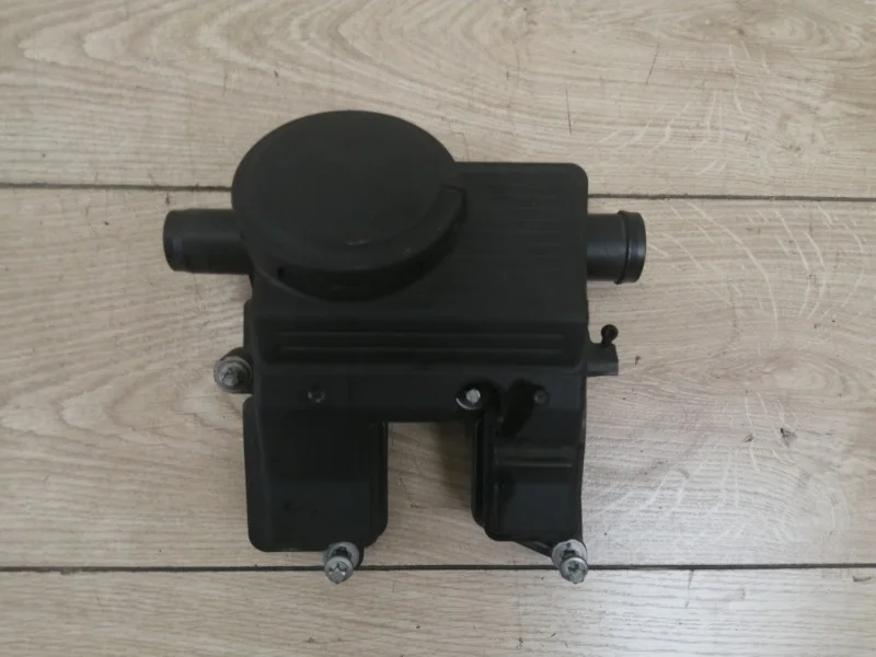 Маслоотделитель Porsche Cayenne V8 Turbo 2012 958 (92A)