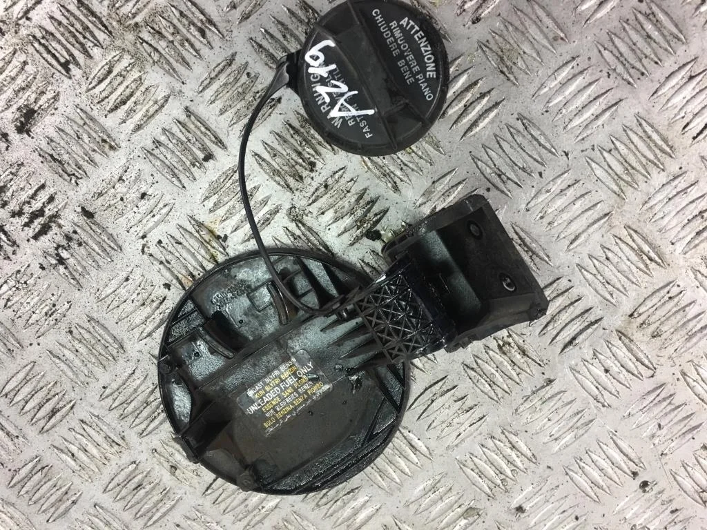 Лючок бензобака Hyundai GETZ I (2002—2005) I рест