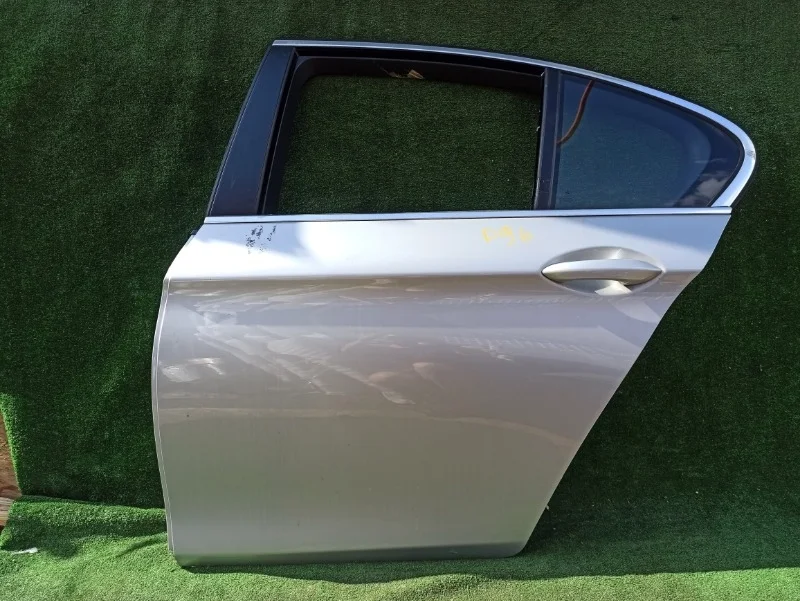 Дверь BMW F10