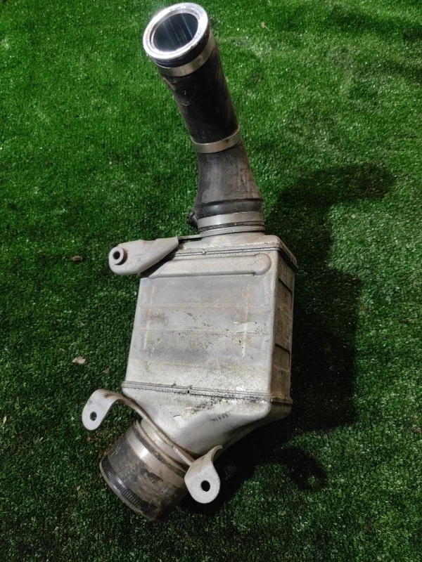 Интеркулер BMW 750iX 2013 F02