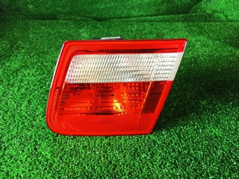 Фонарь в крышку багажника BMW E46 (C)