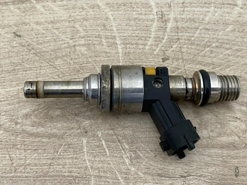 Форсунка топливная Porsche Cayenne 2011-2017 958