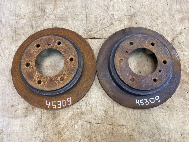 ДИСК ТОРМОЗНОЙ Mitsubishi Pajero 4 2000 2001 2002 2003 2004 2005 2006 2007 2008 2009 2010 2011 MR418067 V93W, задний