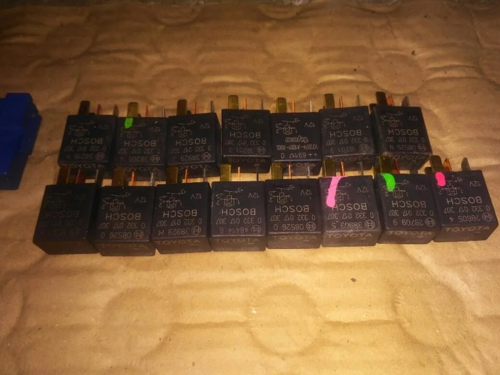 Б.у. реле TOYOTA ESTIMA ACR30 TOYOTA ESTIMA ACR30