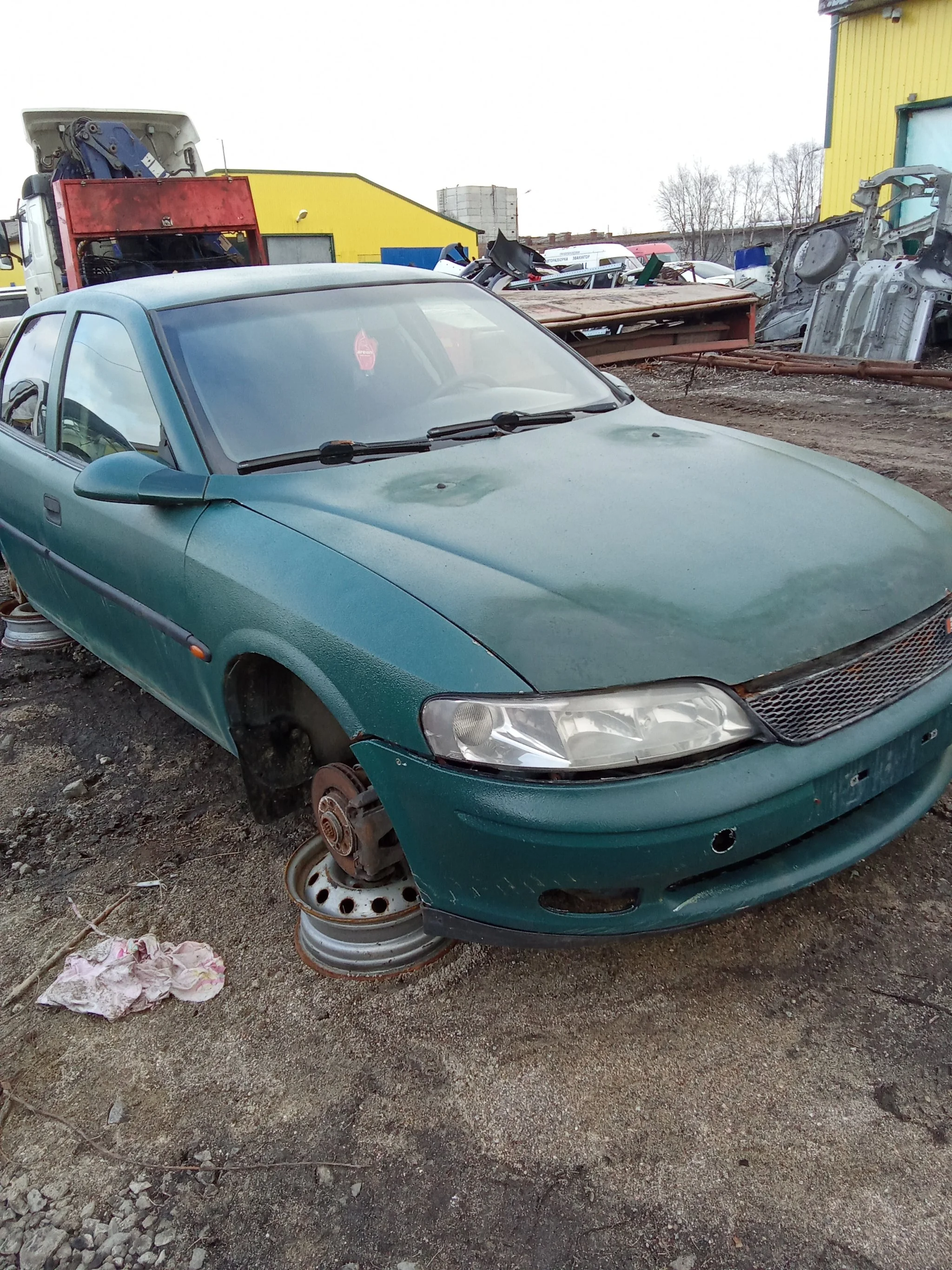 Продажа Opel Vectra 1.8 (115Hp) (X18XE) FWD MT по запчастям