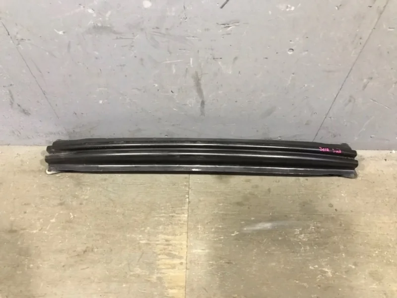 Усилитель бампера Volkswagen Scirocco MK3