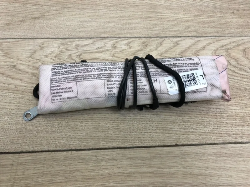 Подушка безопасности в сидение VW Touareg 2 2010-2018 7P