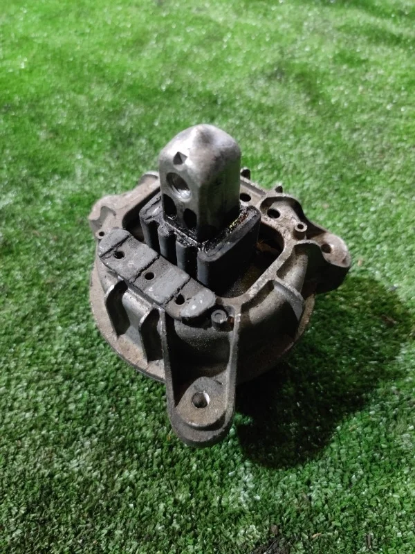 Подушка двигателя BMW 550iX 2015 F10