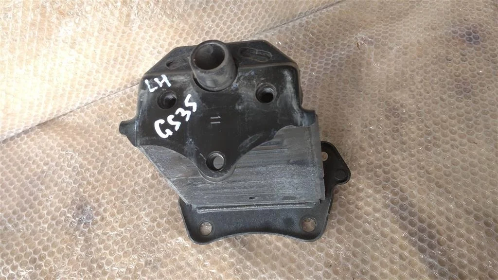 Б.у. кронштейн усилителя бампера перед LEXUS GS350 GRS191 LEXUS GS350 GRS191