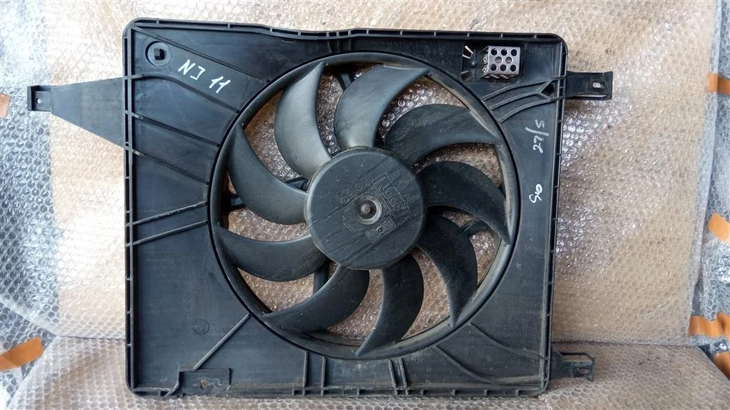 Б.у. диффузор радиатора NISSAN QASHQAI J10 NISSAN QASHQAI J10