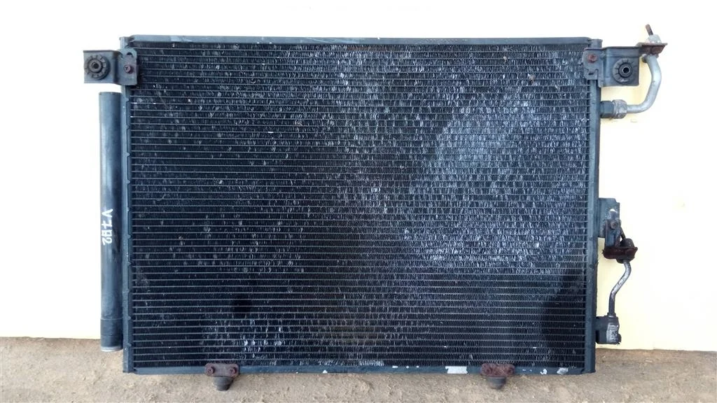 Б.у. радиатор кондиционера MITSUBISHI PAJERO V78W MITSUBISHI PAJERO V78W
