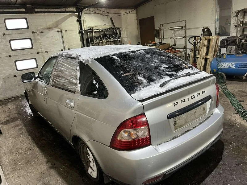 Продажа LADA Priora 1.6 (98Hp) (VAZ-21126) FWD MT по запчастям
