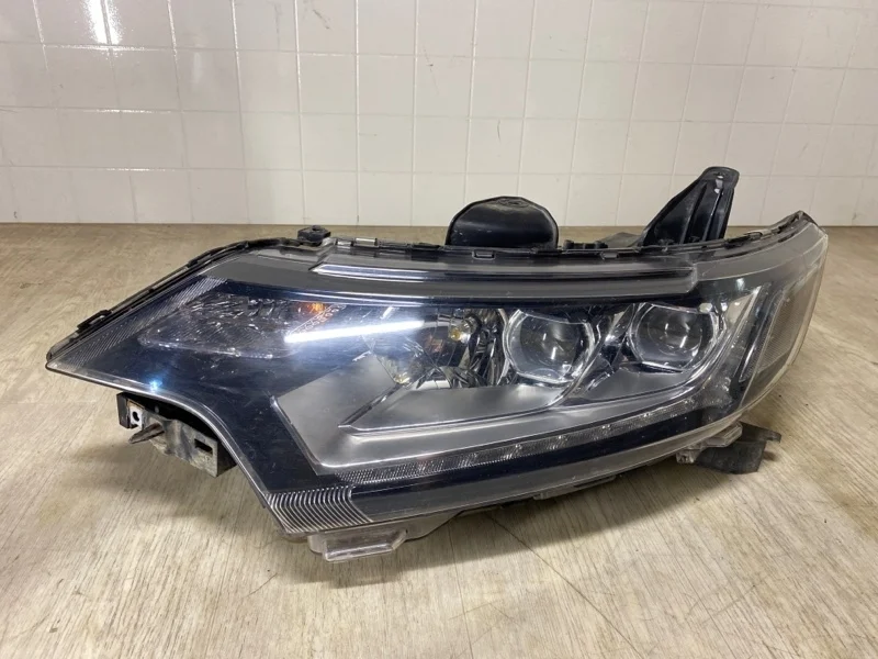 ФАРА MITSUBISHI OUTLANDER 3 2015 2016 2017 2018 8301C863 GF, передняя левая