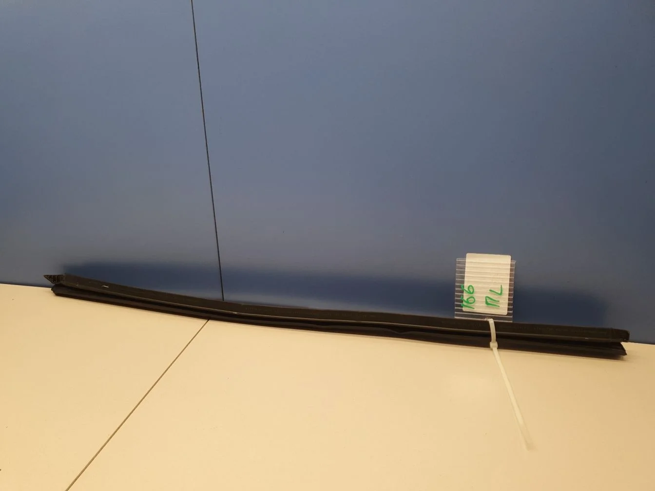 Накладка стекла передней левой двери для Mercedes M-klasse W166 ML GLE 2011-2018