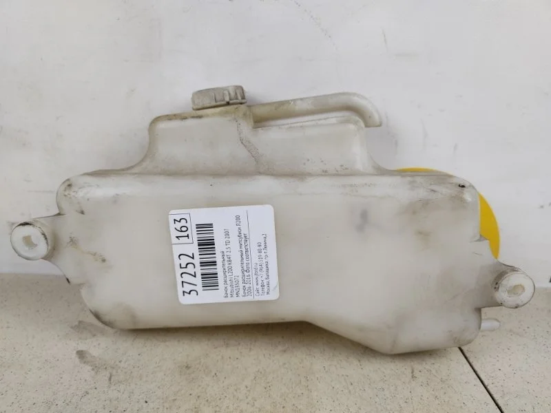 Бачок расширительный Mitsubishi L200 2007 KB4T