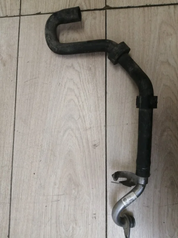 Патрубок системы охлаждения Porsche Cayenne 2012 958 (92A)