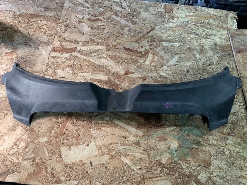 Кожух замка капота Audi A6 2008-2010 C6 универсал