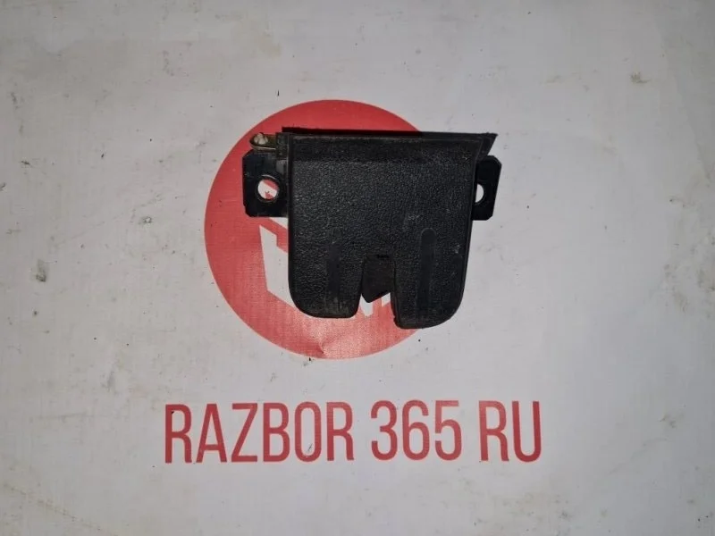 Замок крышки багажника Volkswagen Touareg 2005 7L6