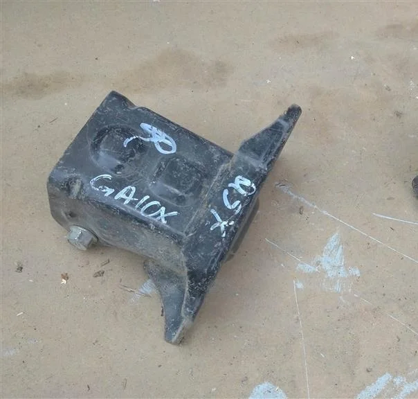Б.у. кронштейн опоры двигателя MITSUBISHI ASX GA1W MITSUBISHI ASX GA1W
