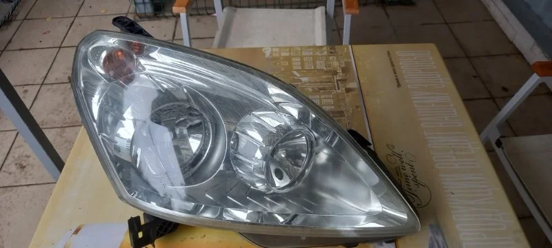 Фара OPEL Zafira 2010 B