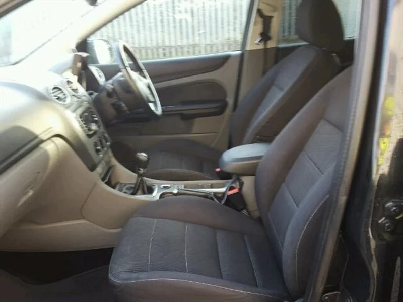 Продажа Ford Focus 1.8A (125Hp) (Q7DB) FWD MT по запчастям