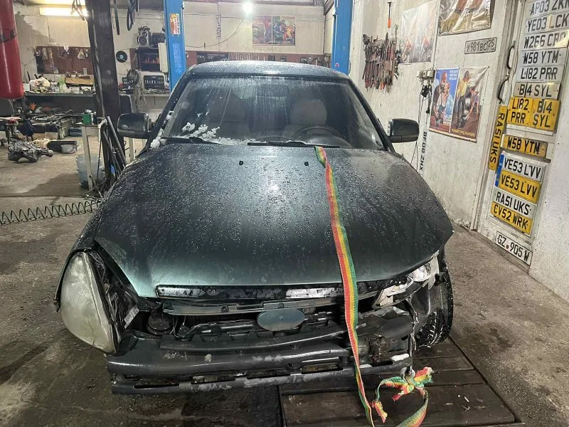 Продажа LADA Priora 1.6 (98Hp) (VAZ-21126) FWD MT по запчастям