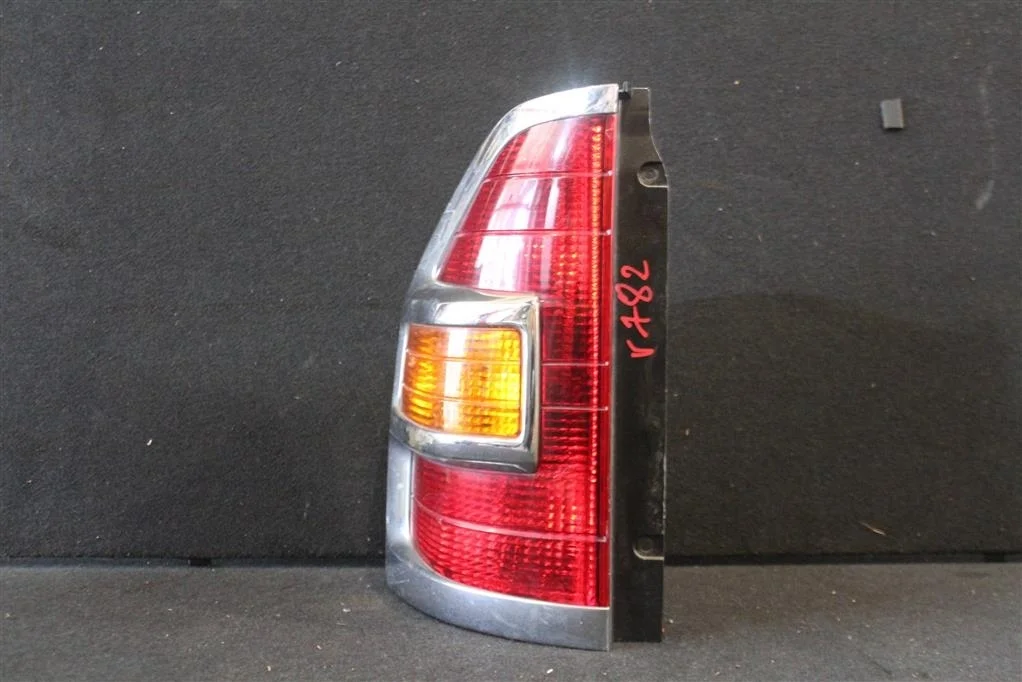 Б.у. фонарь наружный MITSUBISHI PAJERO V78W MITSUBISHI PAJERO V78W