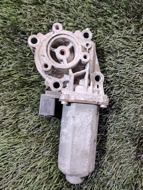 Серводвигатель раздатки BMW X5 3.0SD 2009 E70