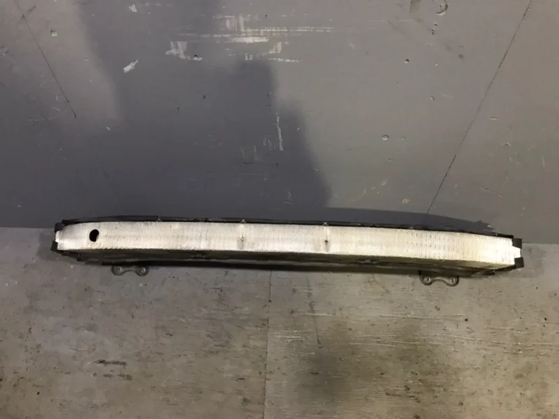 Усилитель бампера Subaru Outback BR/B14