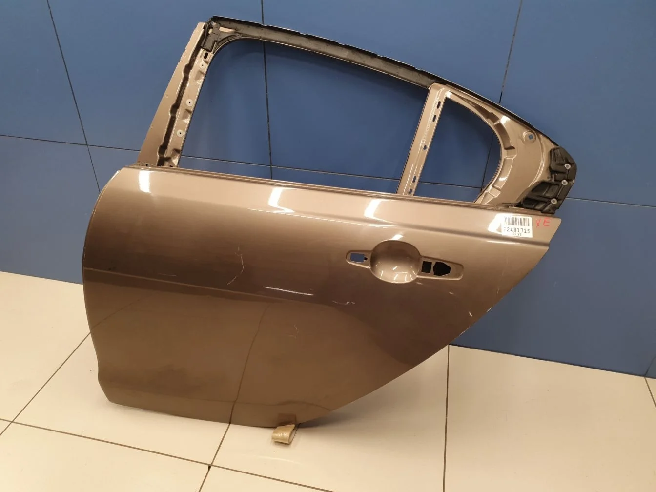 Дверь левая задняя для Jaguar XE X760 2015-