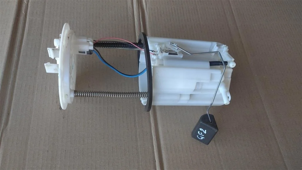 Б.у. насос топливный MITSUBISHI OUTLANDER GF2W MITSUBISHI OUTLANDER GF2W