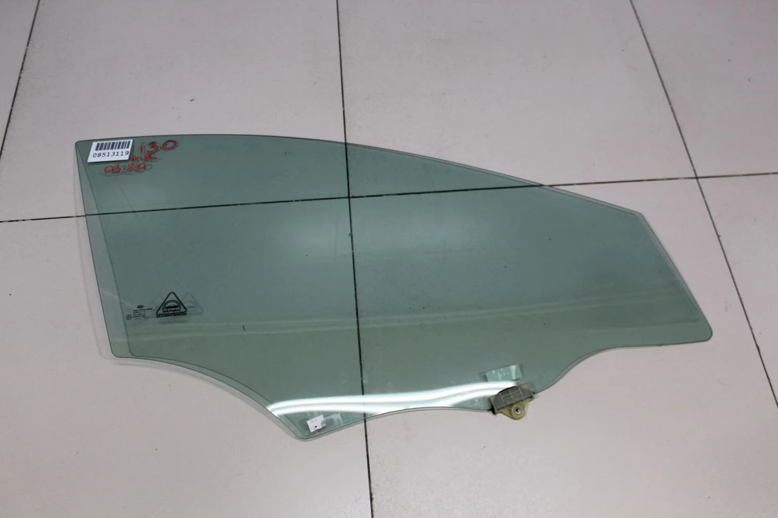 Стекло двери передней правой для Hyundai i30 2012-2017