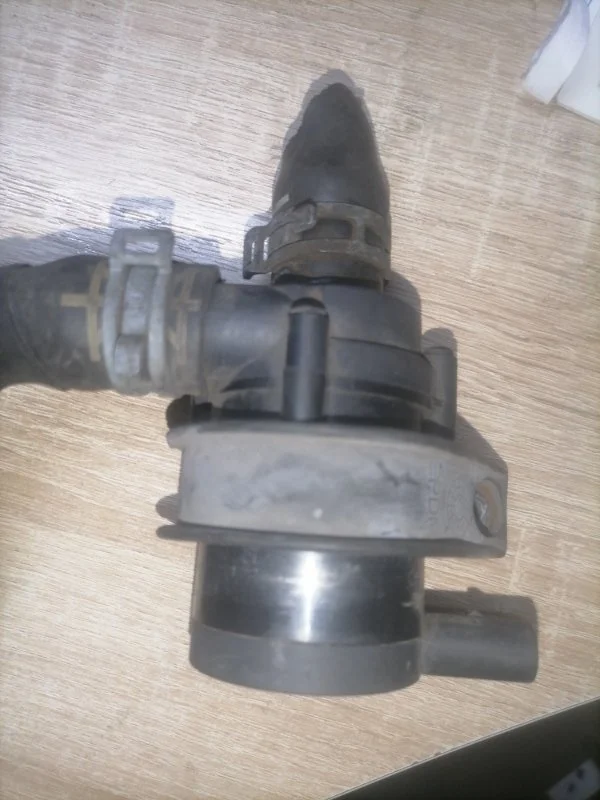 Дополнительная электрическая помпа Volkswagen Touran 2008 1T2