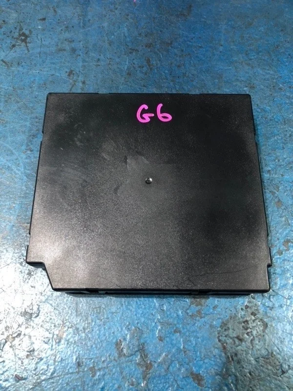 Блок комфорта Volkswagen Golf 6