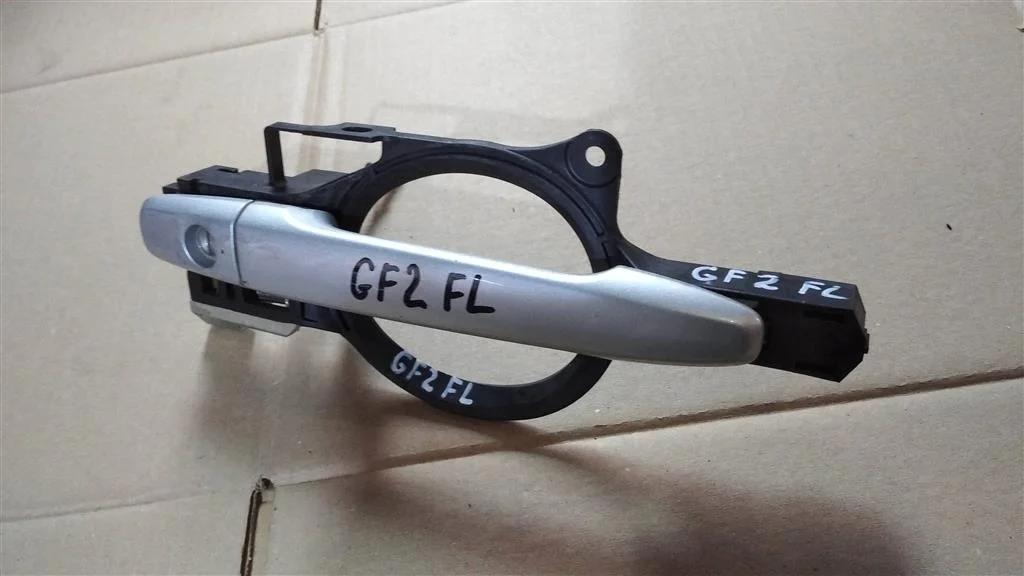 Б.у. ручка двери MITSUBISHI OUTLANDER GF2W MITSUBISHI OUTLANDER GF2W