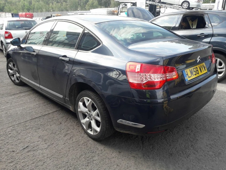 Продажа Citroen C5 1.8 (125Hp) (EW7) FWD MT по запчастям