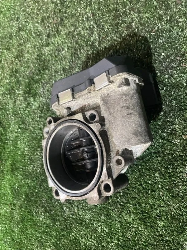 Дроссельная заслонка BMW 750iX F02