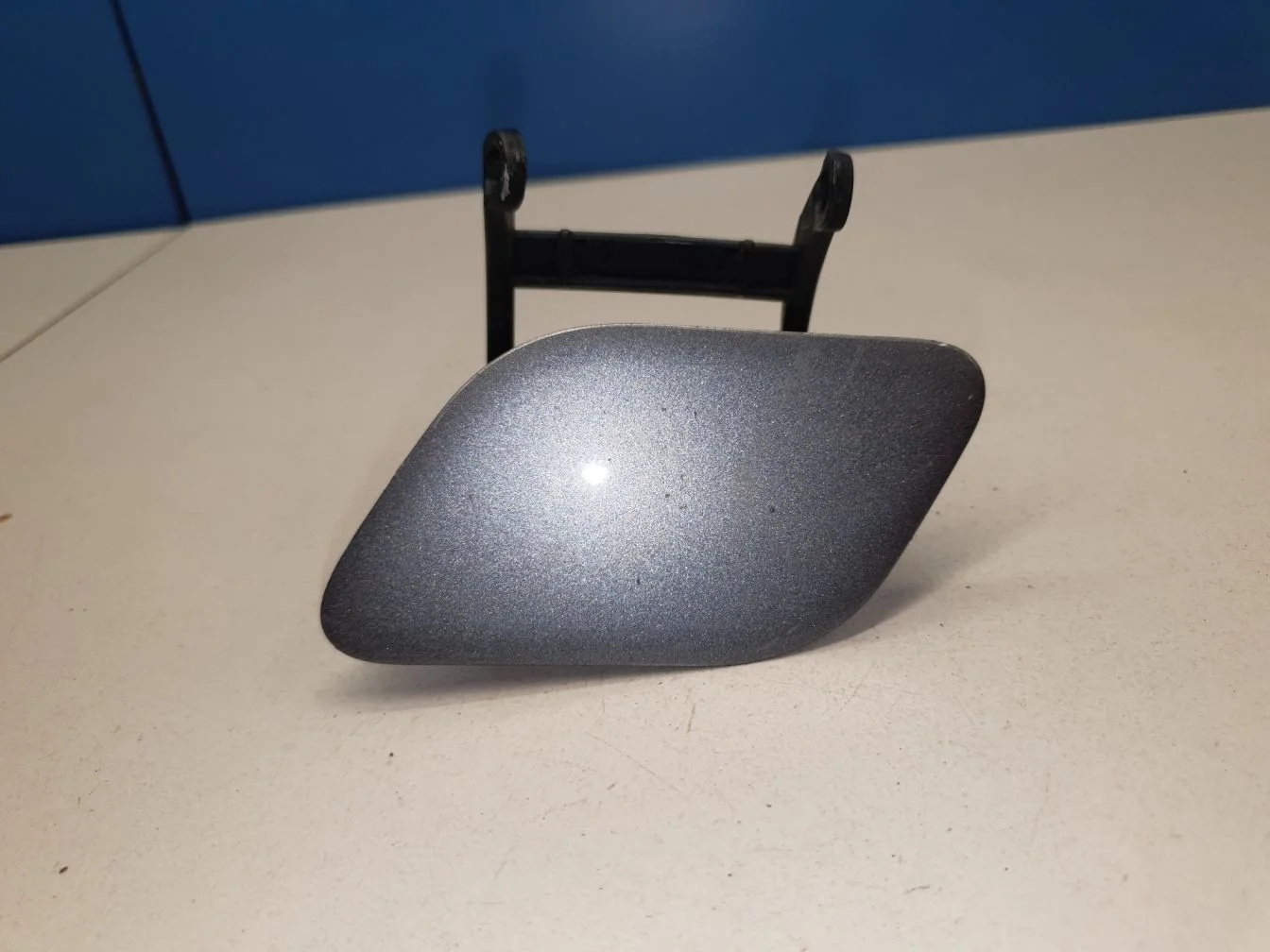 Крышка форсунки омывателя фары левая для BMW 7 F01 F02 2008-2015