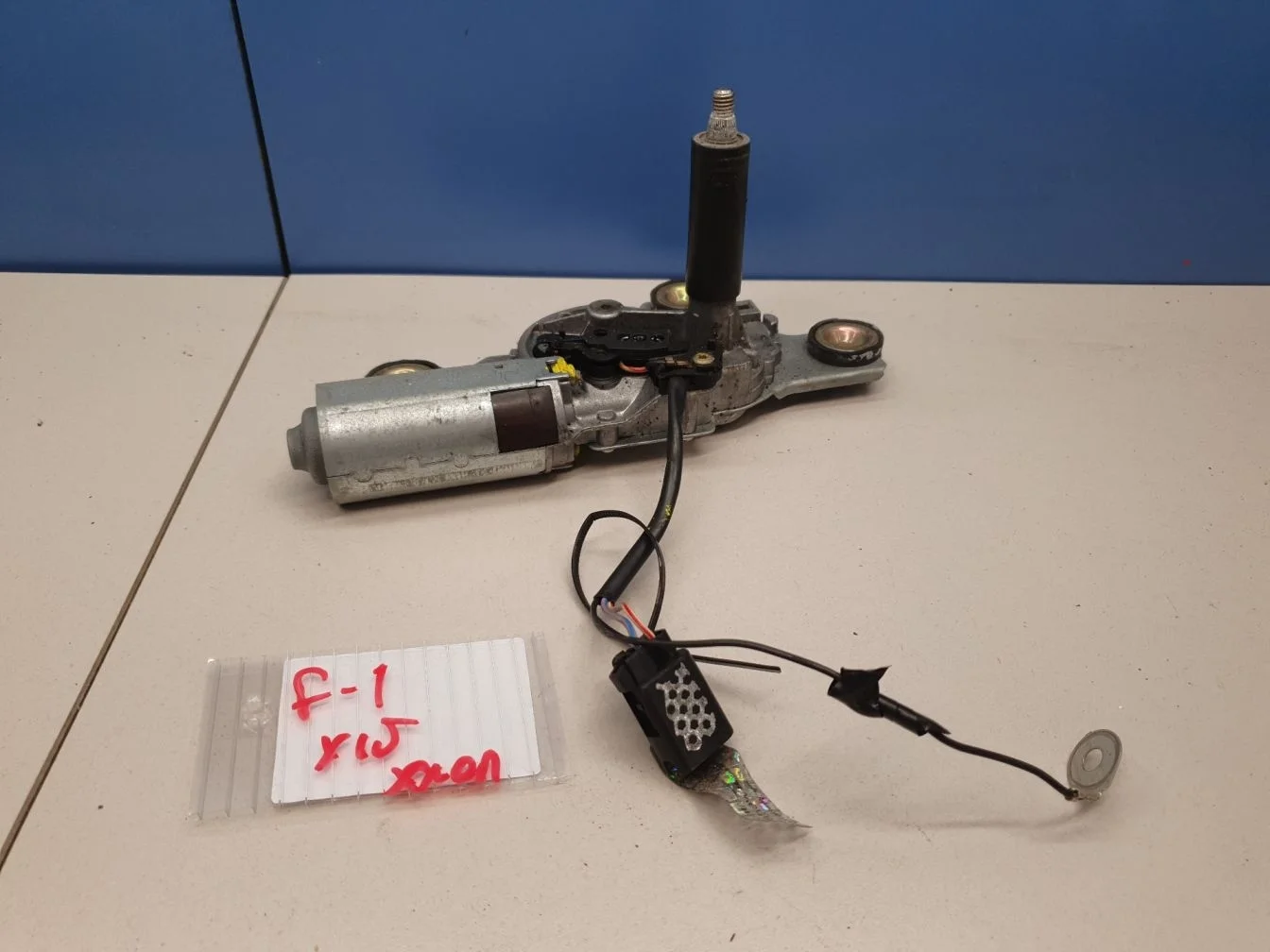 Моторчик стеклоочистителя задний для Ford Focus 1 1998-2005