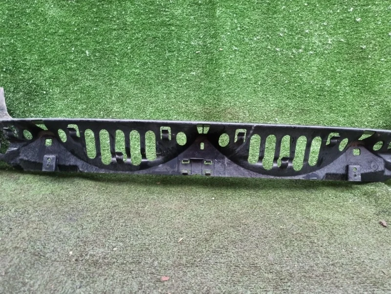 Кронштейн бампера BMW F02