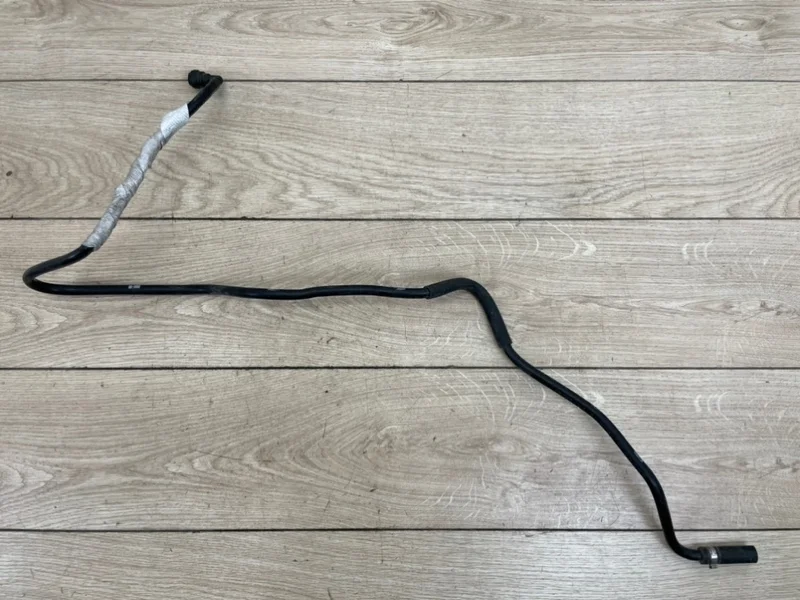 Трубка вакуумная Audi Q7 2007-2015 4L