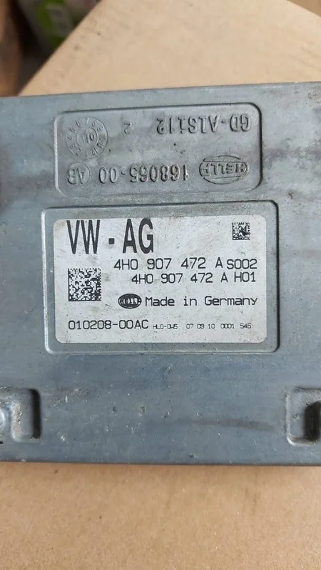 Блок управления фары Audi A8 2012 D4