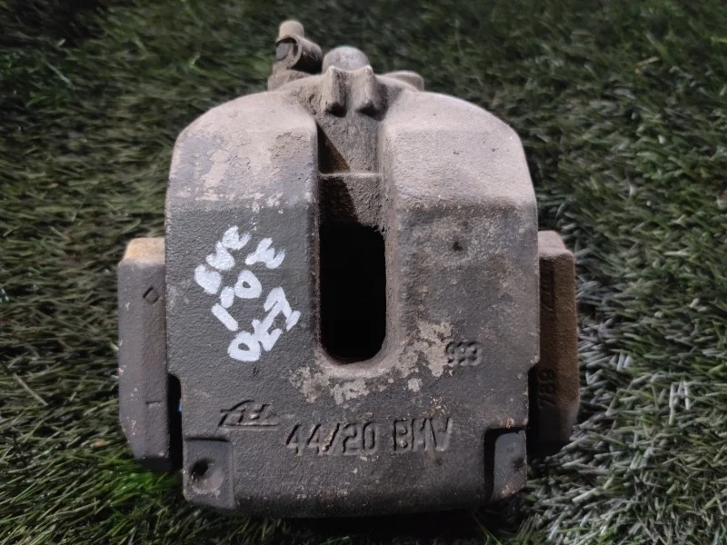 Суппорт тормозной BMW X5 3.0D E70