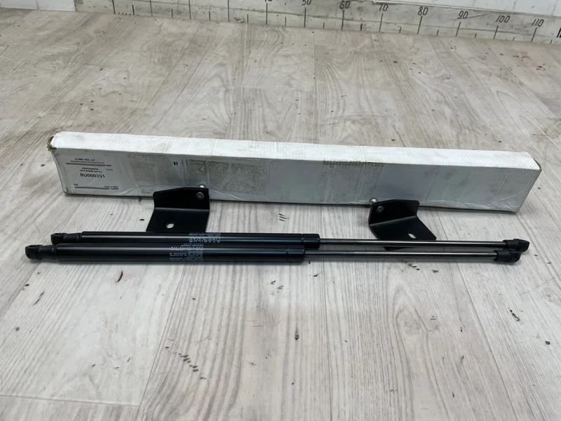 Амортизатор капота MITSUBISHI OUTLANDER 3 2015 2016 2017 2018 2019 2020 2021 2022 RU000201 GF