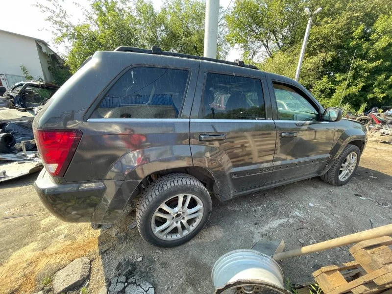 Продажа Jeep Grand Cherokee 4.7 (231Hp) (EVD) 4WD AT по запчастям