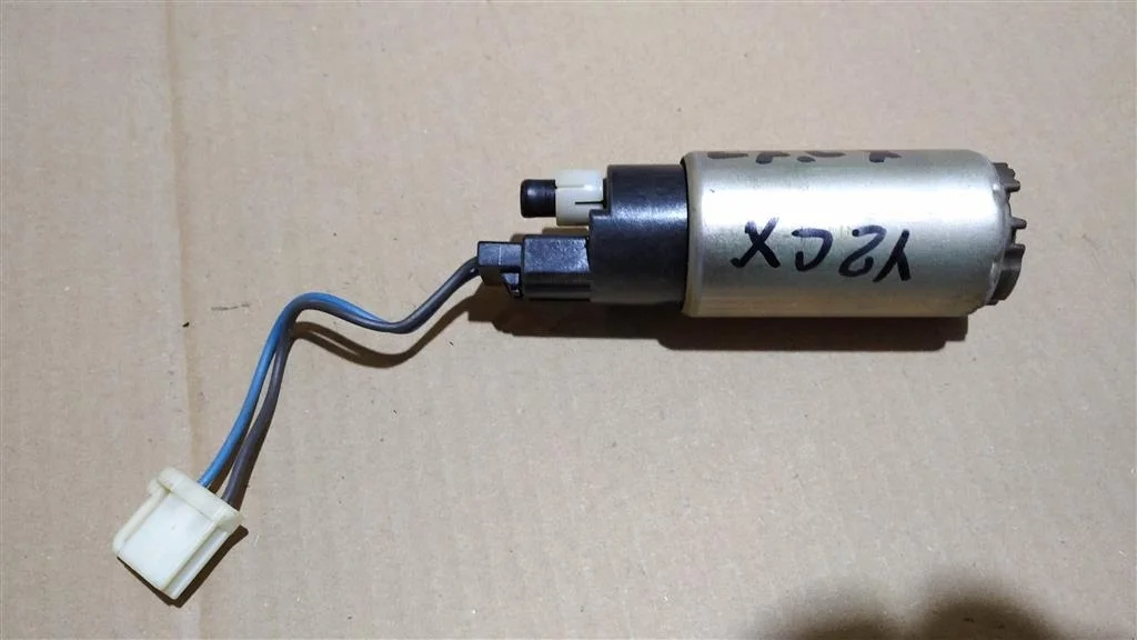 Б.у. насос топливный MITSUBISHI LANCER CY2A MITSUBISHI LANCER CY2A