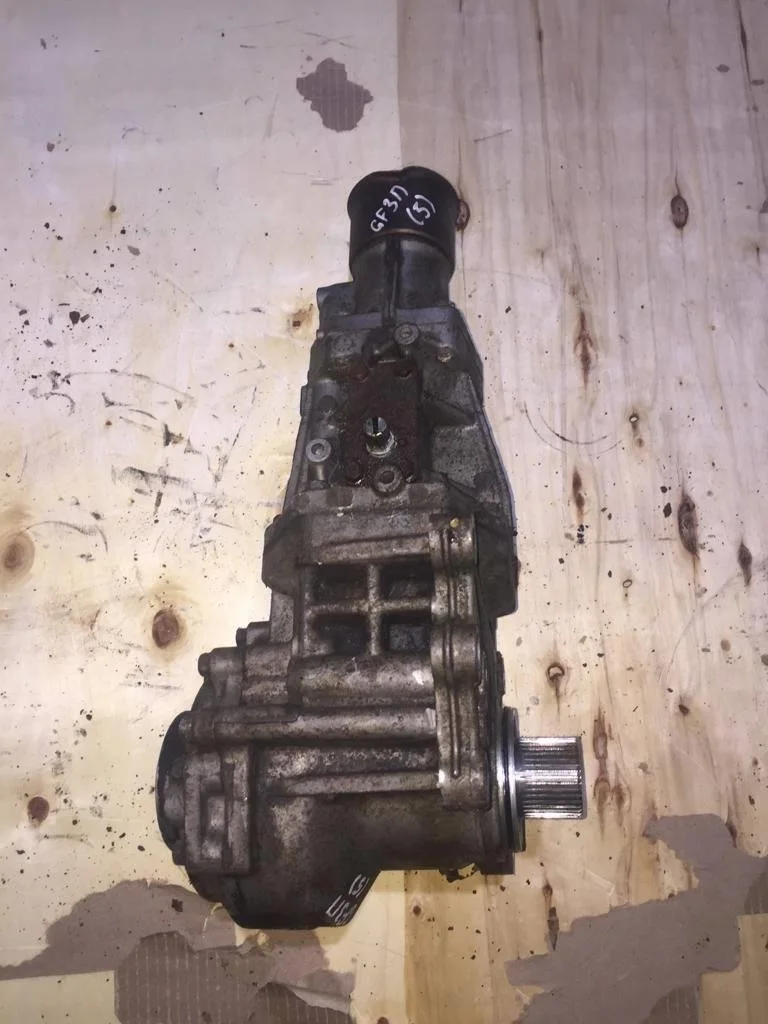 Б.у. раздаточная коробка MITSUBISHI OUTLANDER XL CW6W MITSUBISHI OUTLANDER XL CW6W